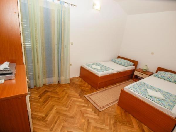Apartmani Abesinac Макарска Экстерьер фото